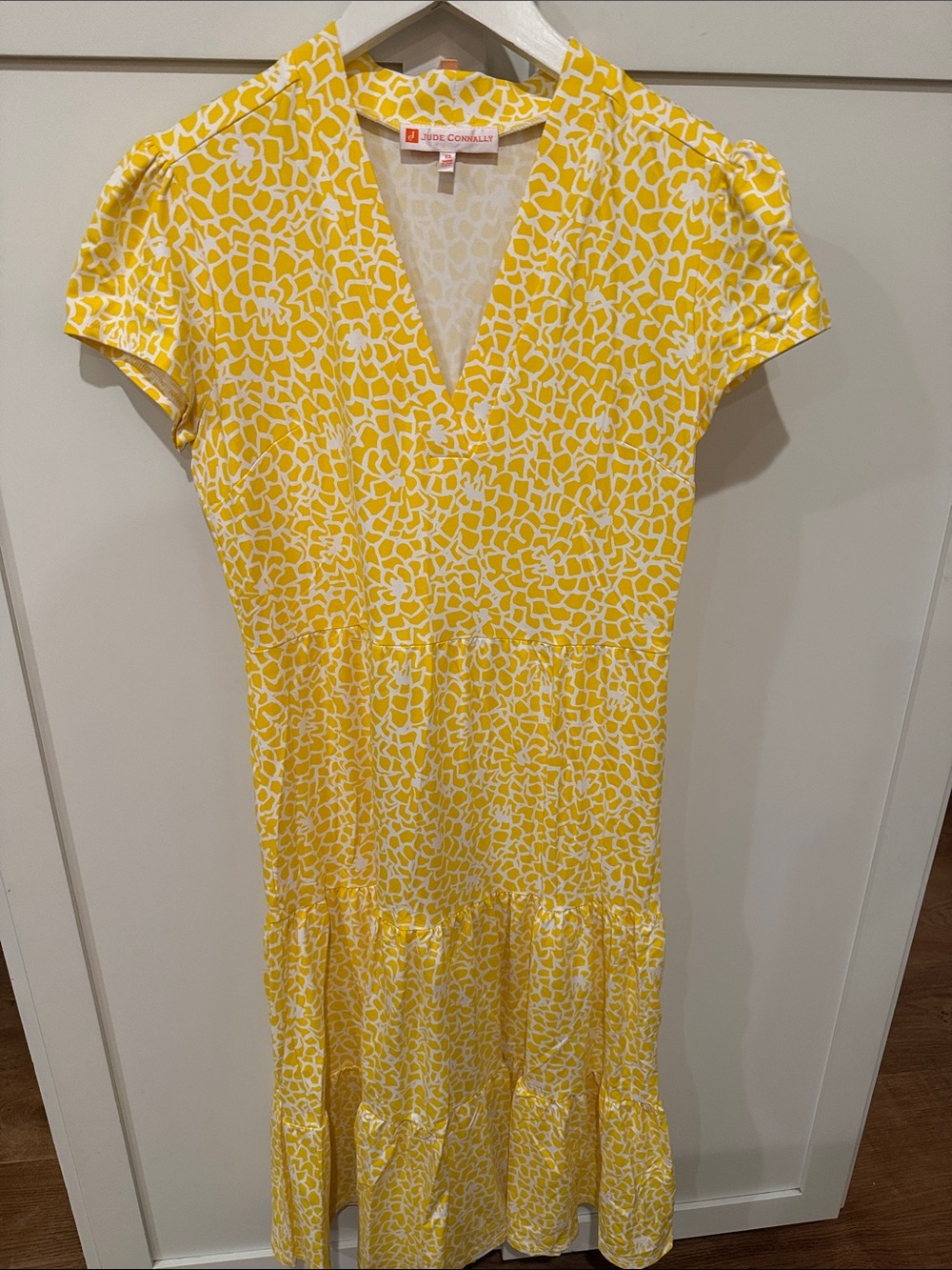Jude Connally Yellow White V-Neck Tiered Midi Dress